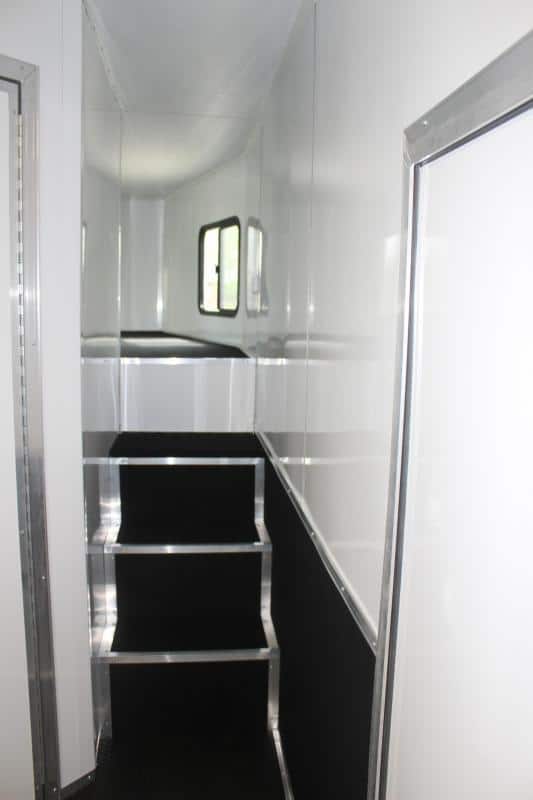 Gooseneck Enclosed Trailer Full Large Bathroom w/Shower 44' 2023 w/Tapered Nose