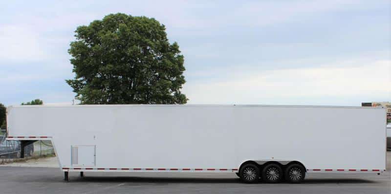 Enclosed Gooseneck Trailer 2023 48' Platinum In-Production Special