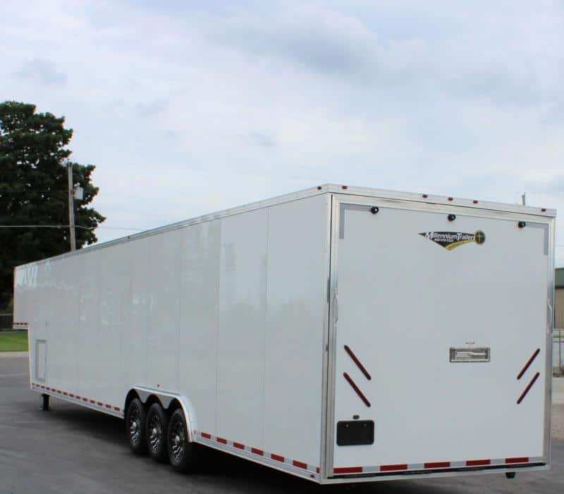 Enclosed Gooseneck Trailer 2023 48' Platinum In-Production Special