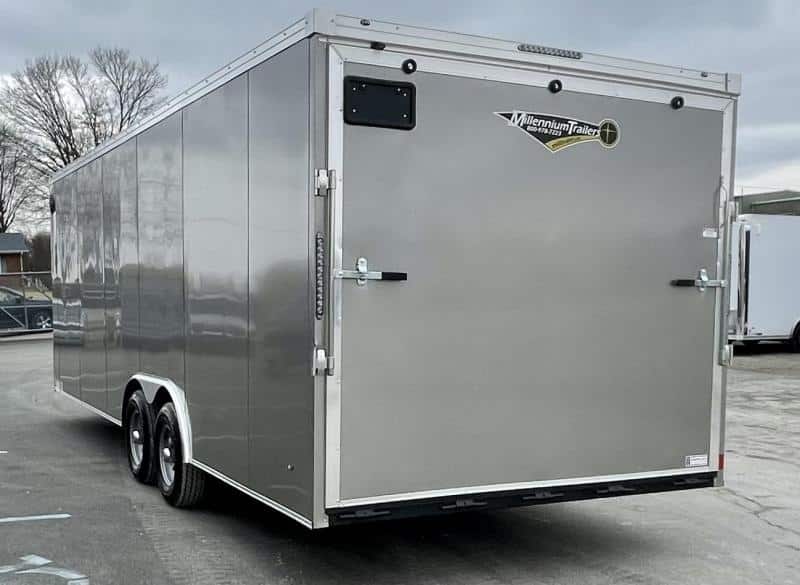 Enclosed Car Trailer 2022 24' V-Nose & Ramp Door