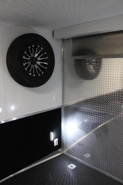 Enclosed Gooseneck Trailer 2023 48' Platinum In-Production Special