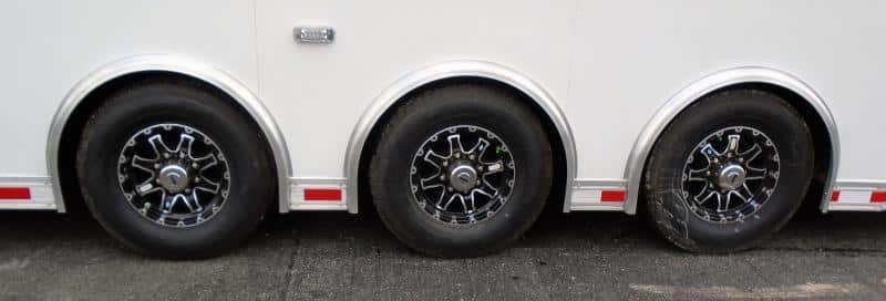 Enclosed Race Car Hauler 2023 32' 3/6k Spread Axles Rear Wing Sony Stereo Electric Awning