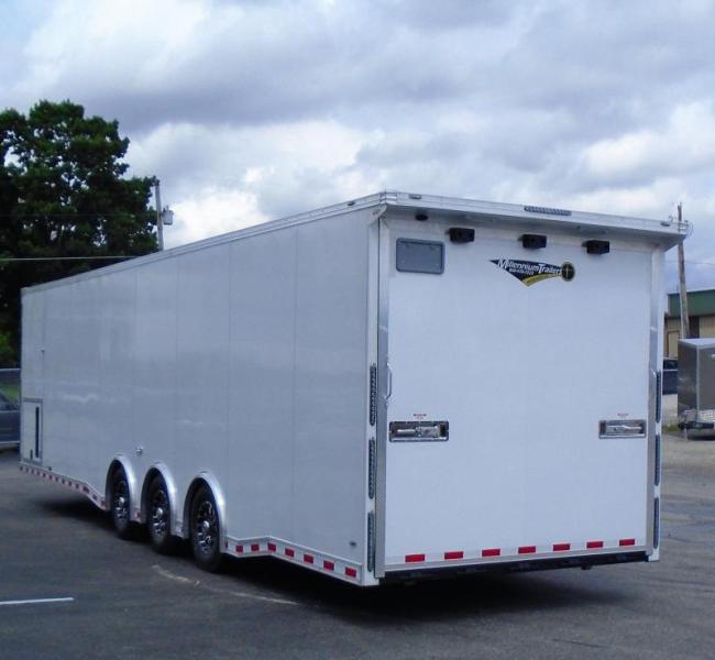 Enclosed Race Car Hauler 2023 32' 3/6k Spread Axles Rear Wing Sony Stereo Electric Awning