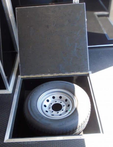 Enclosed Car Trailer 2023 30' Rear Wing & Premium LED Light Pkg.