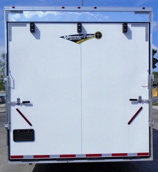 Enclosed Gooseneck Trailer Titled Never Used 53' Ramp Overs 98in. Wide