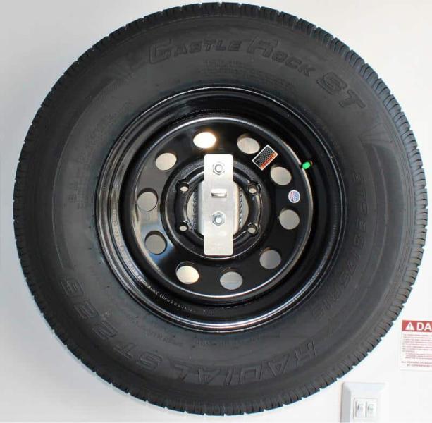 Enclosed Car Trailer Aluminum Frame 2023 20' Finished Interior Wing Spread Axles