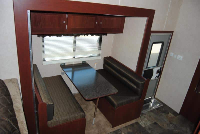 Enclosed Trailer with Living Quarters 53' Millennium Trailers