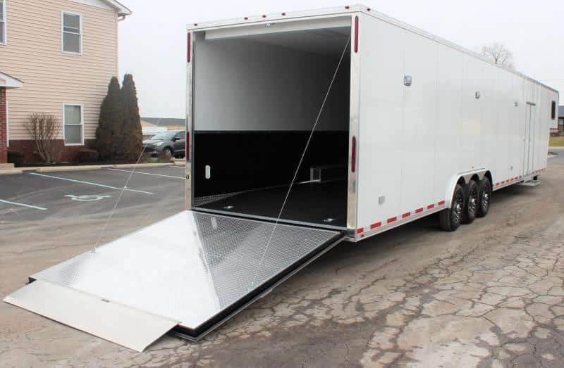 Enclosed Gooseneck Trailer 2023 48' Large Corner Bathroom Millennium