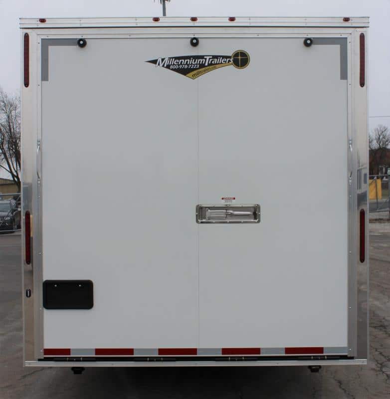 Enclosed Gooseneck Trailer 2023 48' Large Corner Bathroom Millennium