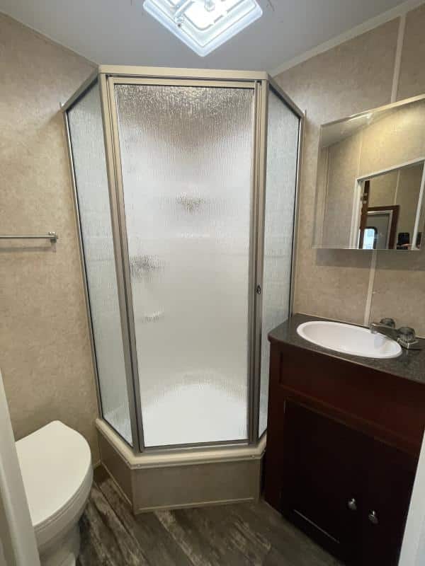 Enclosed Trailer with Living Quarters 2023 44' 12' Sofa +8'/Large Bath ...