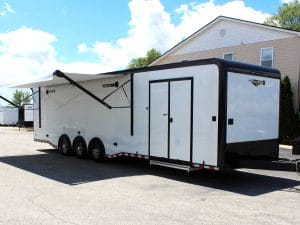 Haulmark Edge 34' with bathroom