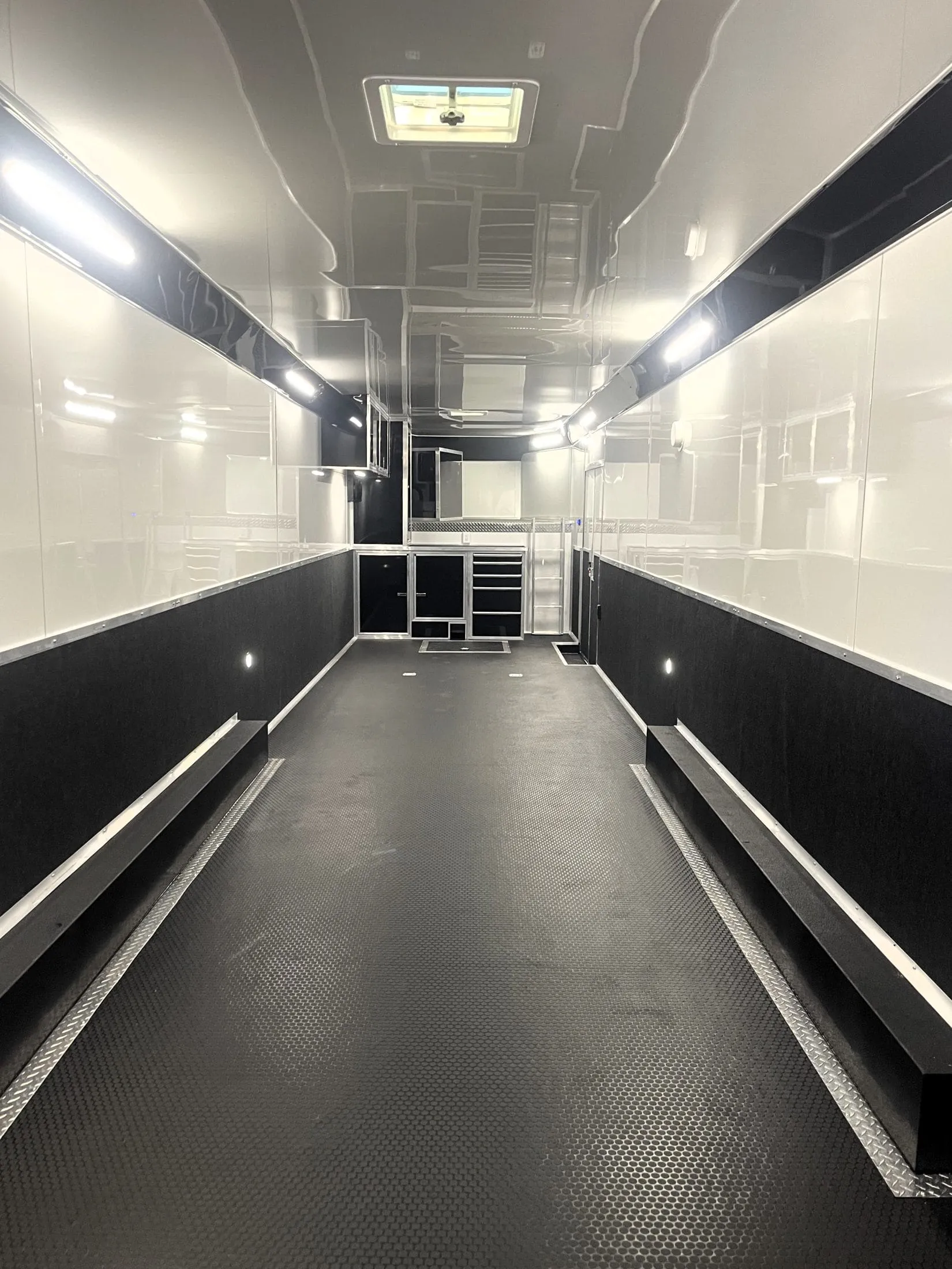Enclosed Gooseneck Trailer 2027 48ft. Edge Car Hauler w/Finished Interior & Wide Ramp Door Opening 7894 - Image 2