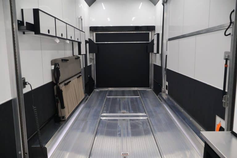 7677 Interior 1