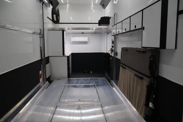 7677 Interior 2