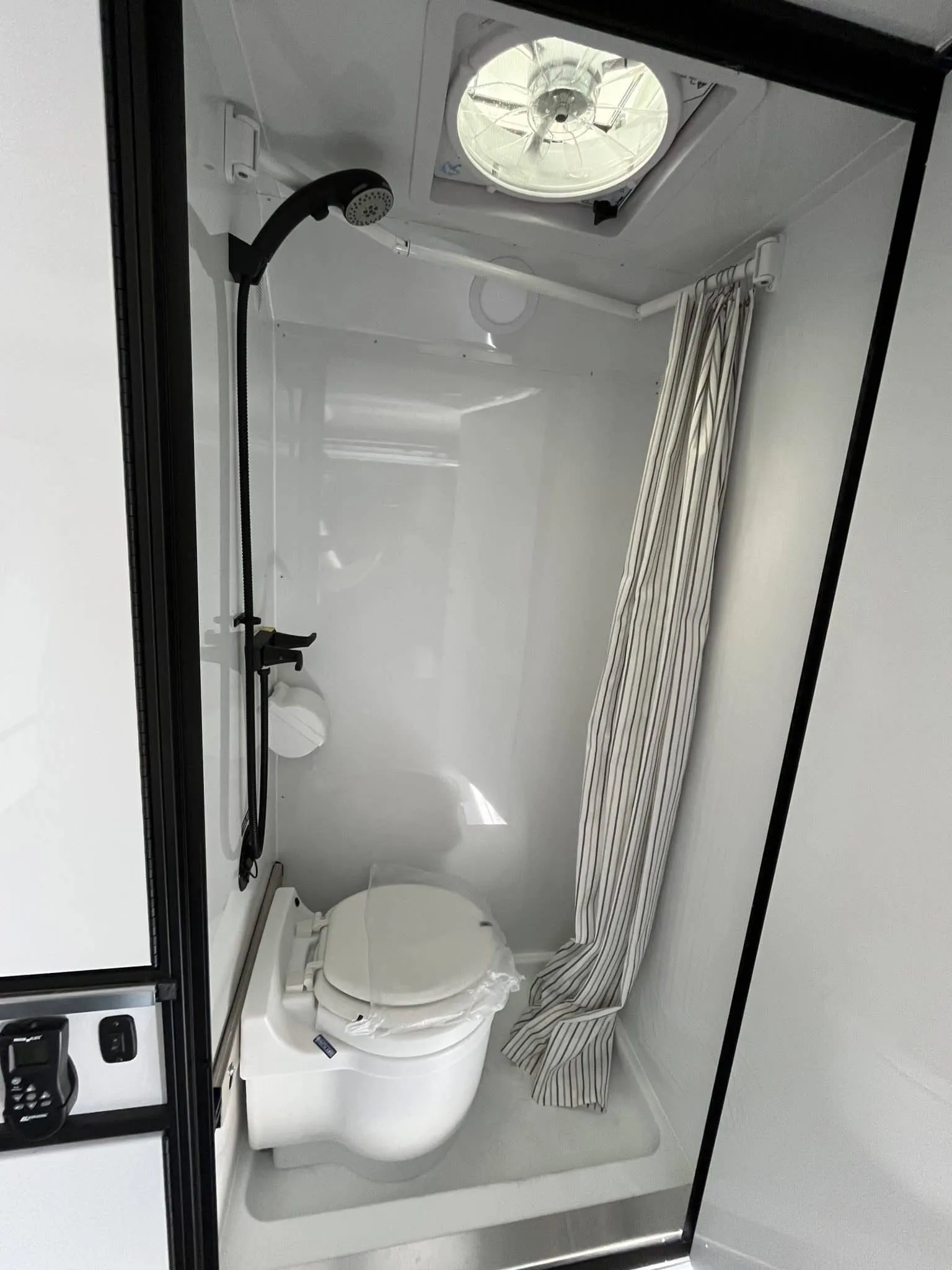 Enclosed ATC Car Trailer 2027 28ft. Aluminum ROM 550 w/Kitchenette, Step-In Toilet/Shower Room, A/C & LifeTrac Options Added 7328 - Image 5