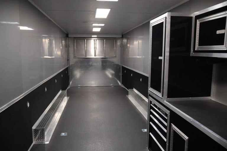 0004 Interior 1