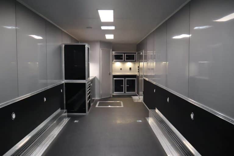 0005 INTERIOR 2