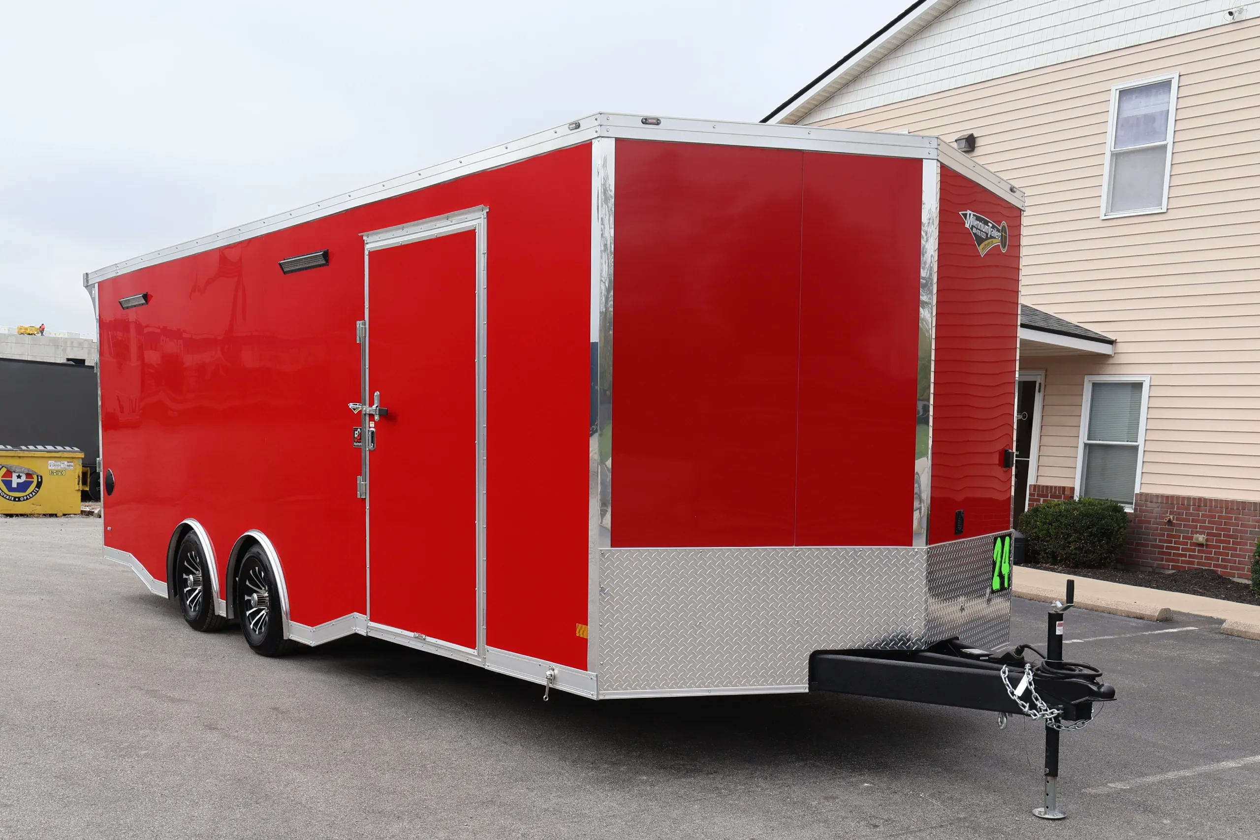 Enclosed Car Trailer 2027 24ft. Haulmark Heat Pro w/Loaded Interior & Wide Ramp Door Opening 9337