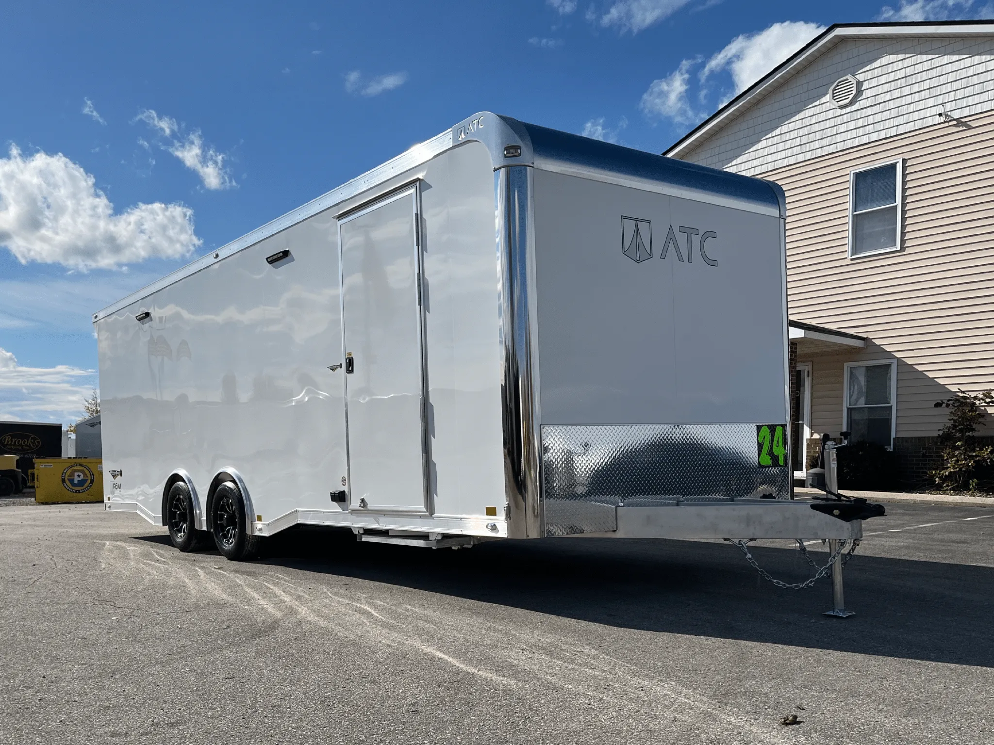 Enclosed ATC Car Trailer 2027 24ft. Aluminum ROM 400 w/Large Escape Door & Aluminum Wheels 7688 - Image 4
