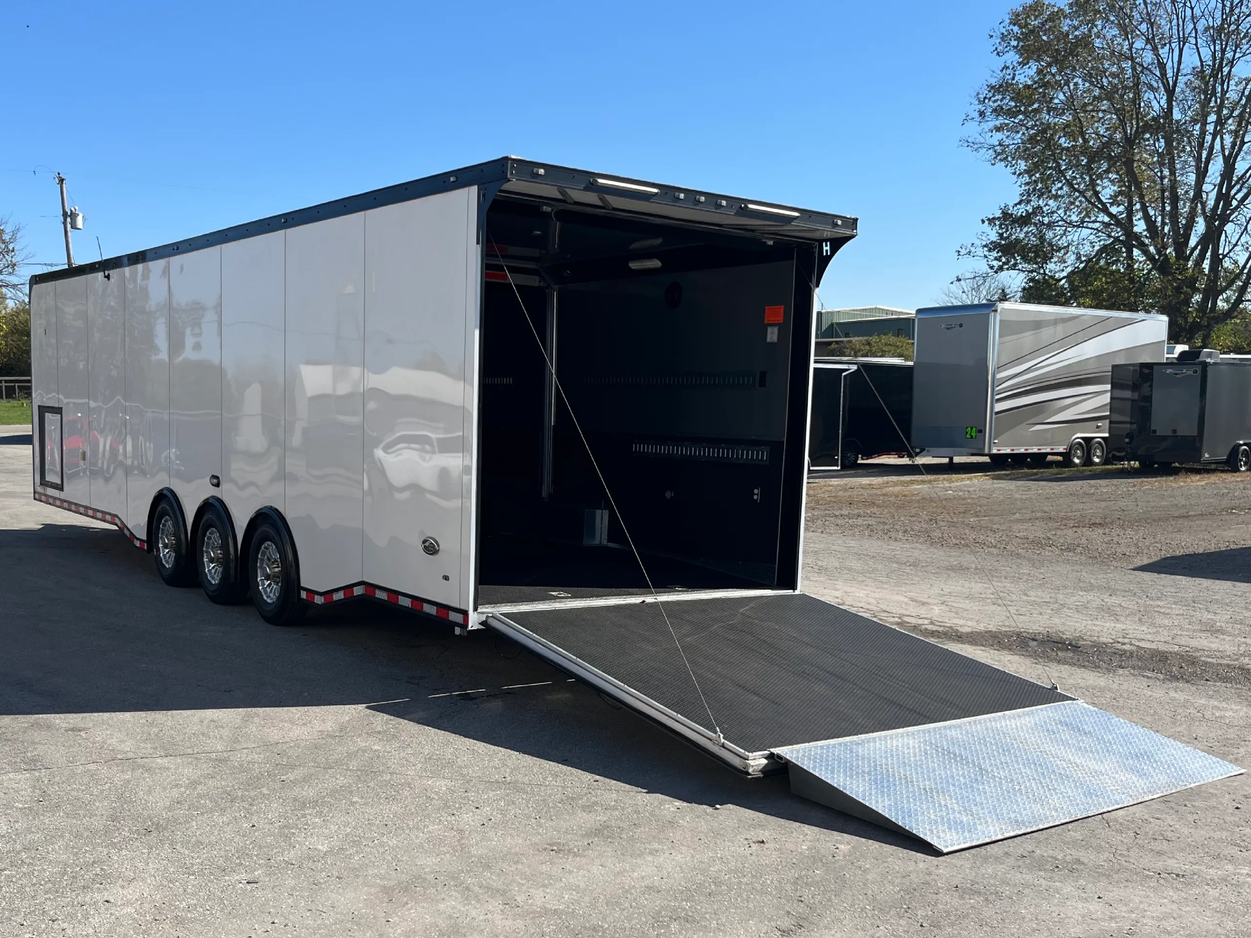 Used Aluminum Car Trailer 2023 32ft. Haulmark Edge w/Dragster Lift & (2) A/Cs 0733 - Image 8