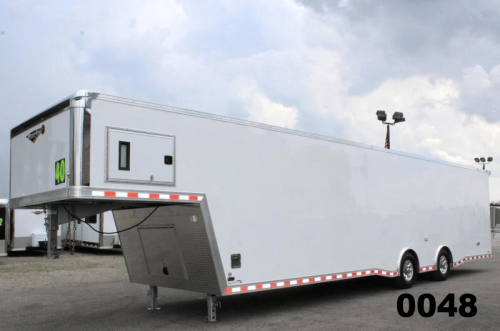 Enclosed Gooseneck Trailer