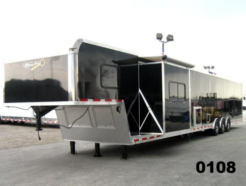 Enclosed Gooseneck Trailer