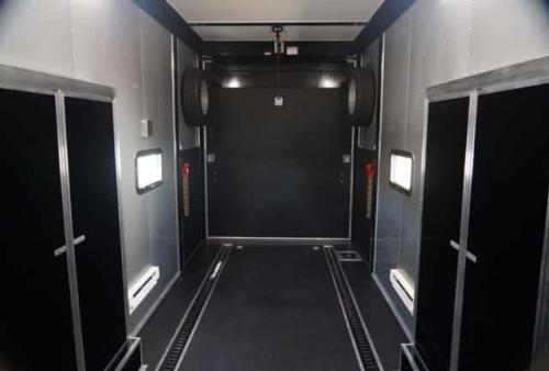 Enclosed Gooseneck Trailer