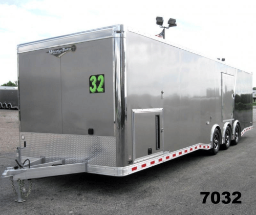32' 2-Tone Aluminum Extreme