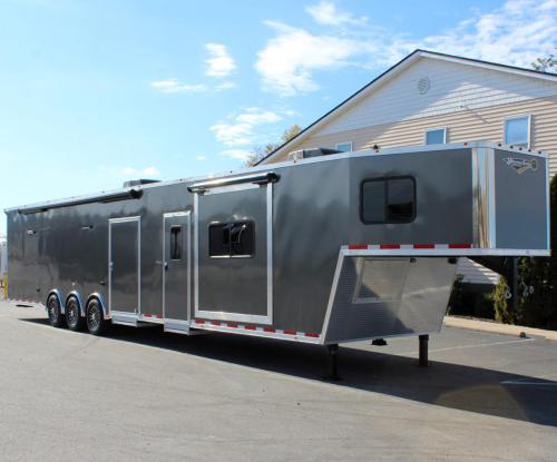 Custom 48' Millennium Platinum Car Hauler w/Lounge
