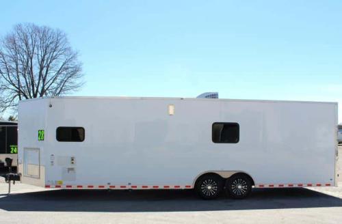 Enclosed Trailer with Living Quarters 28'/MC