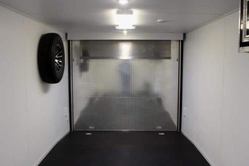 Enclosed Trailer With Living Quarters 32'/12D