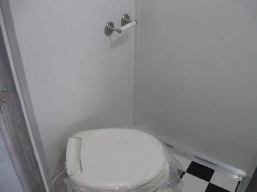 Enclosed Trailer With Living Quarters 24'/MC