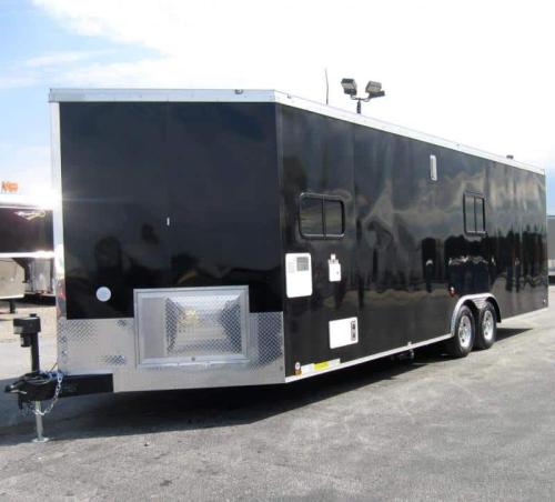 Enclosed Trailer with Living Quarters 26'/MC