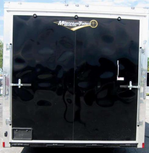 Enclosed Trailer with Living Quarters 26'/MC