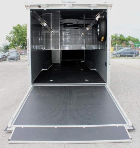 Enclosed Gooseneck Trailer