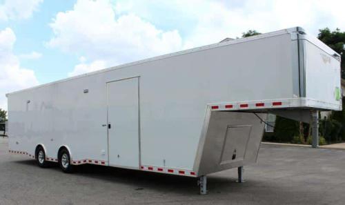 Enclosed Gooseneck Trailer
