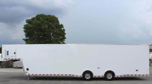 Enclosed Gooseneck Trailer