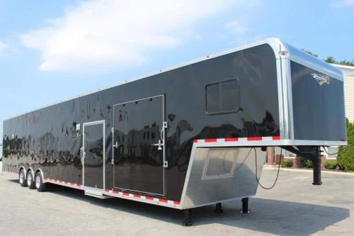 Enclosed Gooseneck Trailer 53ft Black with 60" double doors
