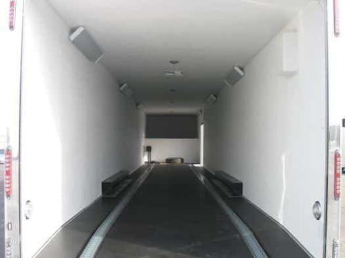 Enclosed Gooseneck Trailer
