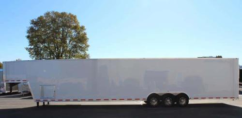 Enclosed Gooseneck Trailer
