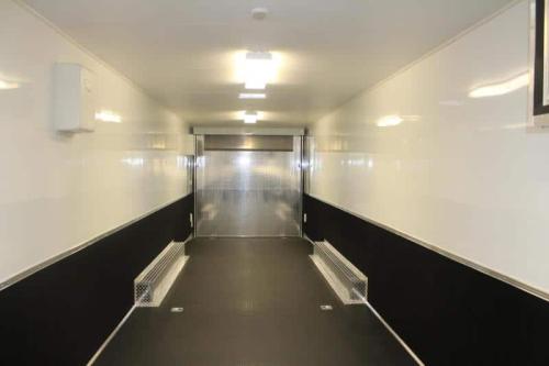 Enclosed Gooseneck Trailer