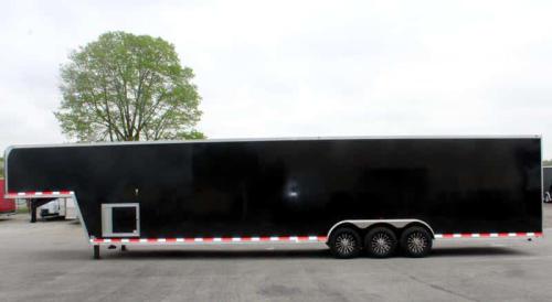 Enclosed Gooseneck Trailer