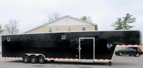 Enclosed Gooseneck Trailer
