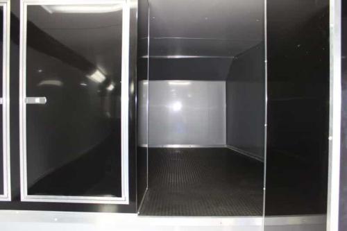 Enclosed Gooseneck Trailer