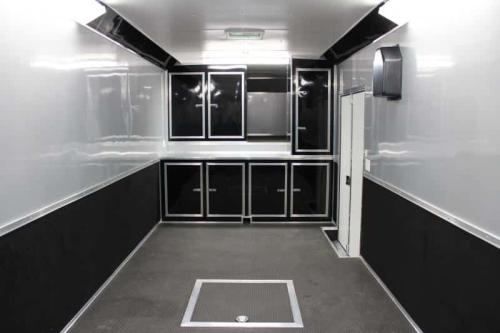 Enclosed Gooseneck Trailer