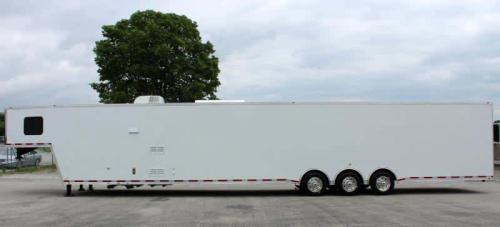 Enclosed Gooseneck Trailer