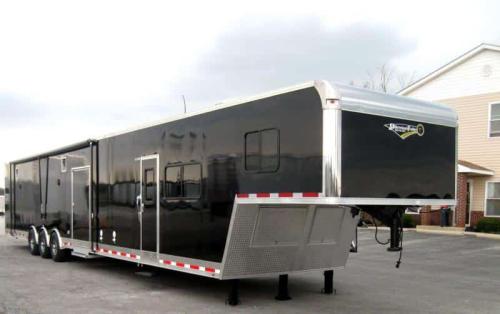 Enclosed Gooseneck Trailer