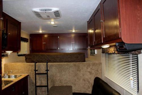 Enclosed Trailers With Living Quarters