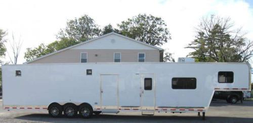 Enclosed Trailers With Living Quarters