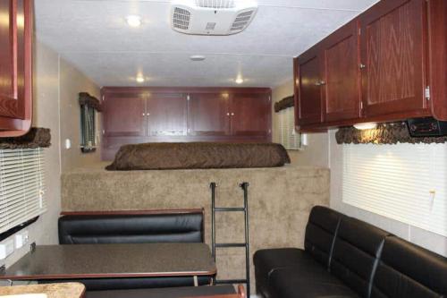 Enclosed Trailers With Living Quarters